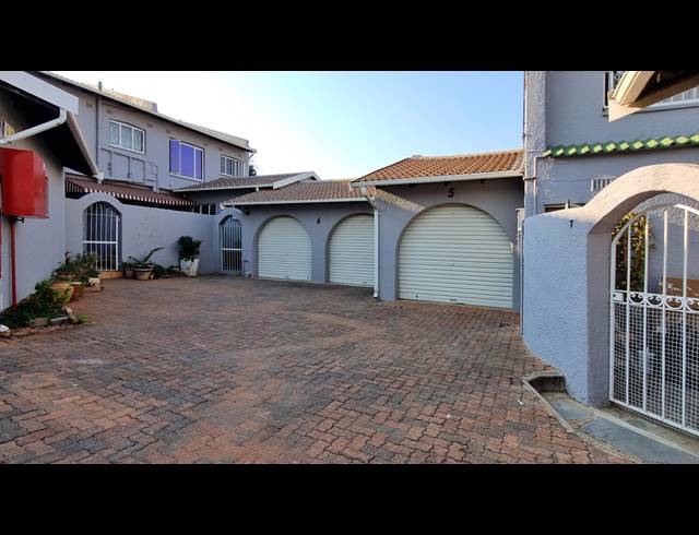 2 BEDROOM DUPLEX FOR SALE IN FAIRLAND